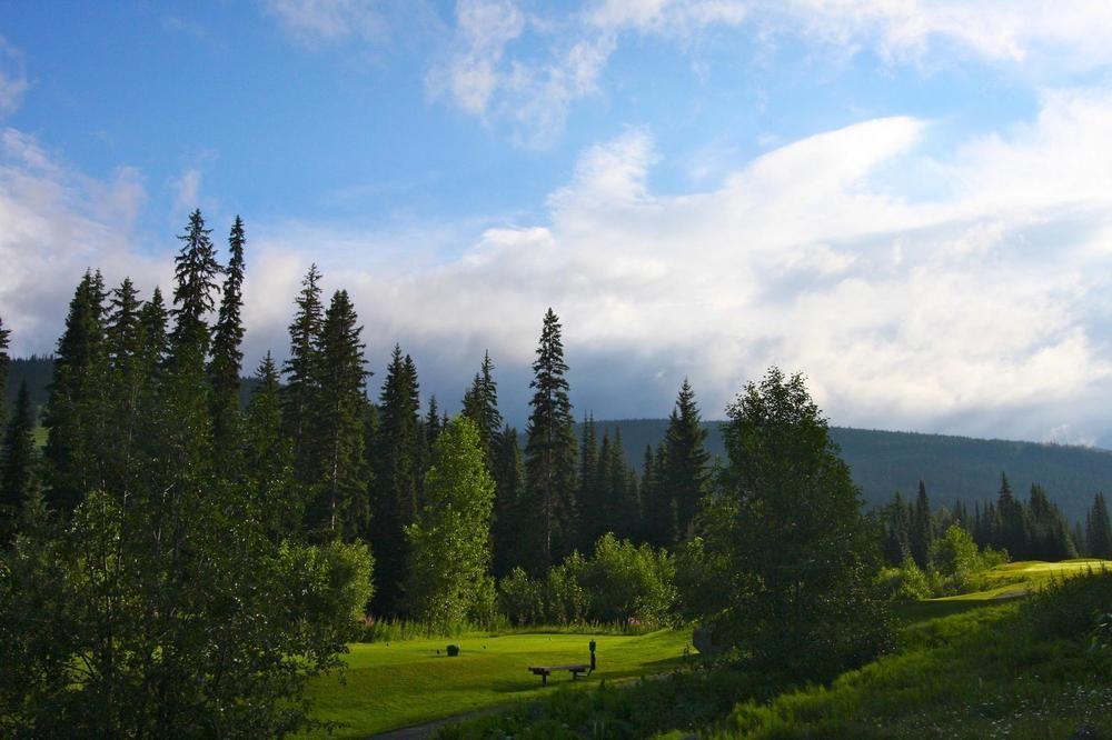 The Pinnacle Lodge Sun Peaks Zewnętrze zdjęcie