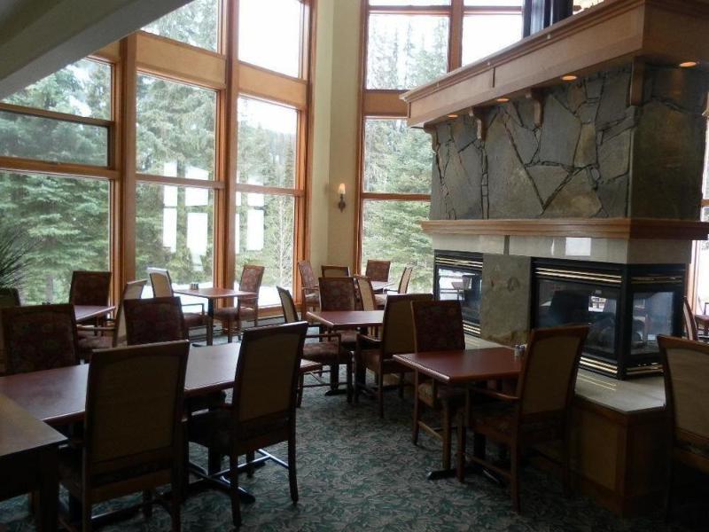 The Pinnacle Lodge Sun Peaks Zewnętrze zdjęcie