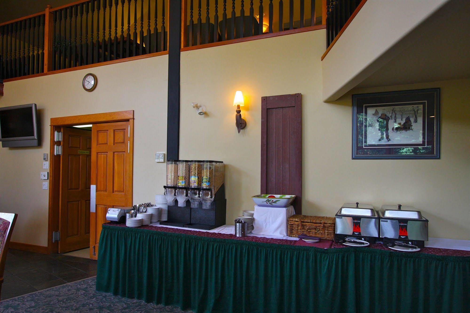 The Pinnacle Lodge Sun Peaks Zewnętrze zdjęcie